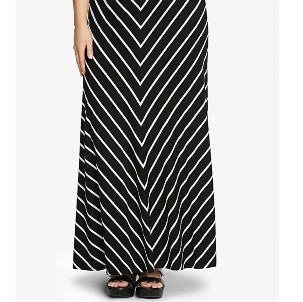 Torrid Black/White Chevron Maxi Skirt Sz 3x